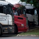 Caminhoneiros querem que o governo federal defina um frete mínimo para garantir operação