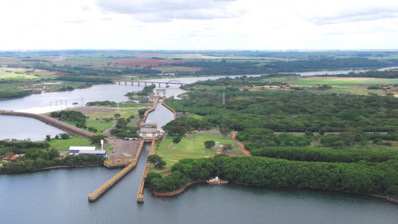 Vista aérea do canal de Nova Avanhandava