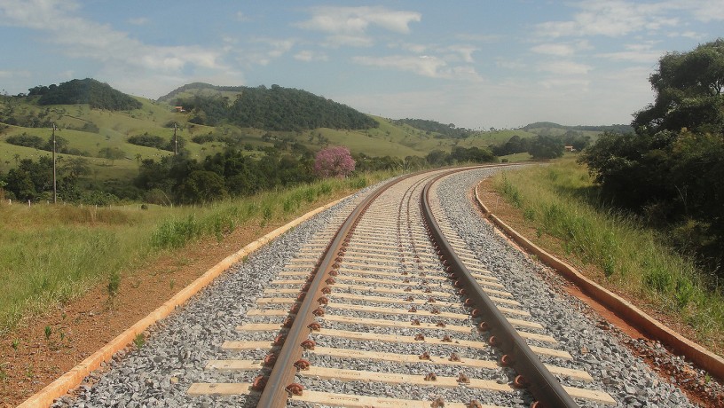 Trecho da ferrovia Norte-Sul