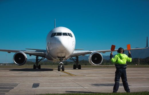 Na última quinta-feira (11/07), o programa Avião Solidário da LATAM realizou o transporte gratuito de três macacos-barrigudos (Lagothrix cana), uma espécie ameaçada de extinção, garantindo novos lares para reprodução e conservação da espécie.