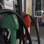 O preço médio do litro do diesel comum fechou maio a R$ 5,99 e o S-10 a R$ 6,09, ambos com redução de 0,33% na comparação com a primeira quinzena do mês