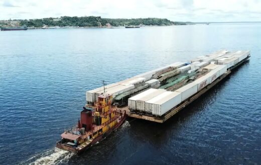 O Ministério de Portos e Aeroportos (MPor) assinou nesta semana editais de contratação para serviços de dragagem em quatro trechos dos rios Amazonas e Solimões