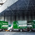 O Grupo HEINEKEN está intensificando seus esforços para promover a segurança no trânsito e o desenvolvimento profissional de seus colaboradores com o projeto “Rota Segura”. A iniciativa visa capacitar motoristas de caminhões, motociclistas e motoristas de veículos leves, reforçando a importância da direção defensiva e segurança nas estradas.