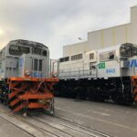 A VLI, companhia de soluções logísticas que opera ferrovias, portos e terminais, realizou a cerimônia de entrega das primeiras 12 locomotivas ES-43BBI adquiridas junto à Wabtec Brasil. Essas novas locomotivas irão incrementar a frota atual da Ferrovia Centro-Atlântica (FCA), sob administração da VLI. O evento ocorreu na planta industrial da fabricante, em Contagem (MG), e contou com a presença do secretário nacional do Transporte Ferroviário, Leonardo Ribeiro, e do vice-governador do estado de Minas Gerais, Mateus Simões