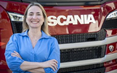 A Scania Latin America anunciou Ana Paula Zanetti de Barros Moreira como sua nova General Counsel, conselheira geral em português. Com mais de 25 anos de experiência no setor financeiro, Ana Paula traz uma vasta bagagem adquirida em passagens por grandes empresas como Bradesco e Elo.