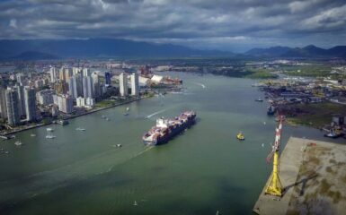 A partir de 21 de agosto, o Porto de Santos passará a exigir um atestado de conformidade com as normas internacionais de manejo de água de lastro para a atracação de todos os navios