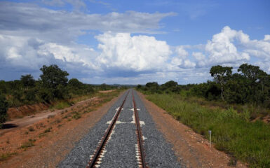 A renovação da concessão da Ferrovia Centro-Atlântica (FCA) voltará a ser debatida em audiência pública, conforme decisão tomada nesta quinta-feira (22) pela diretoria da Agência Nacional de Transportes Terrestres (ANTT).