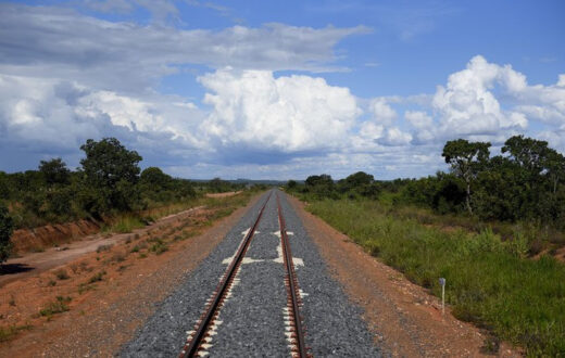 A renovação da concessão da Ferrovia Centro-Atlântica (FCA) voltará a ser debatida em audiência pública, conforme decisão tomada nesta quinta-feira (22) pela diretoria da Agência Nacional de Transportes Terrestres (ANTT).