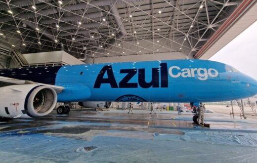 A Azul Cargo Express recebeu o primeiro de dois aviões cargueiros recém-convertidos que reforçarão sua frota.