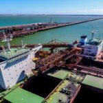 A Ferroport, responsável pelo terminal de minério de ferro no Porto do Açu, em São João da Barra, completa uma década de operações com resultados expressivos