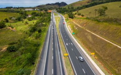 Em setembro, a BR-101 apresentou os preços médios de combustíveis mais altos entre as principais rodovias do país, segundo o Índice de Preços Edenred Ticket Log (IPTL).