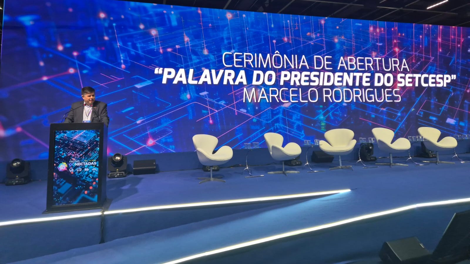 Tecnologia se torna aliada indispensável para enfrentar juros altos, falta de motoristas e pressão sobre margens no transporte