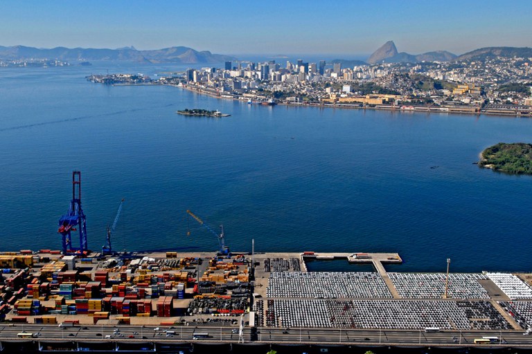 Porto do Rio de Janeiro cresce 27,48% na movimentação de cargas