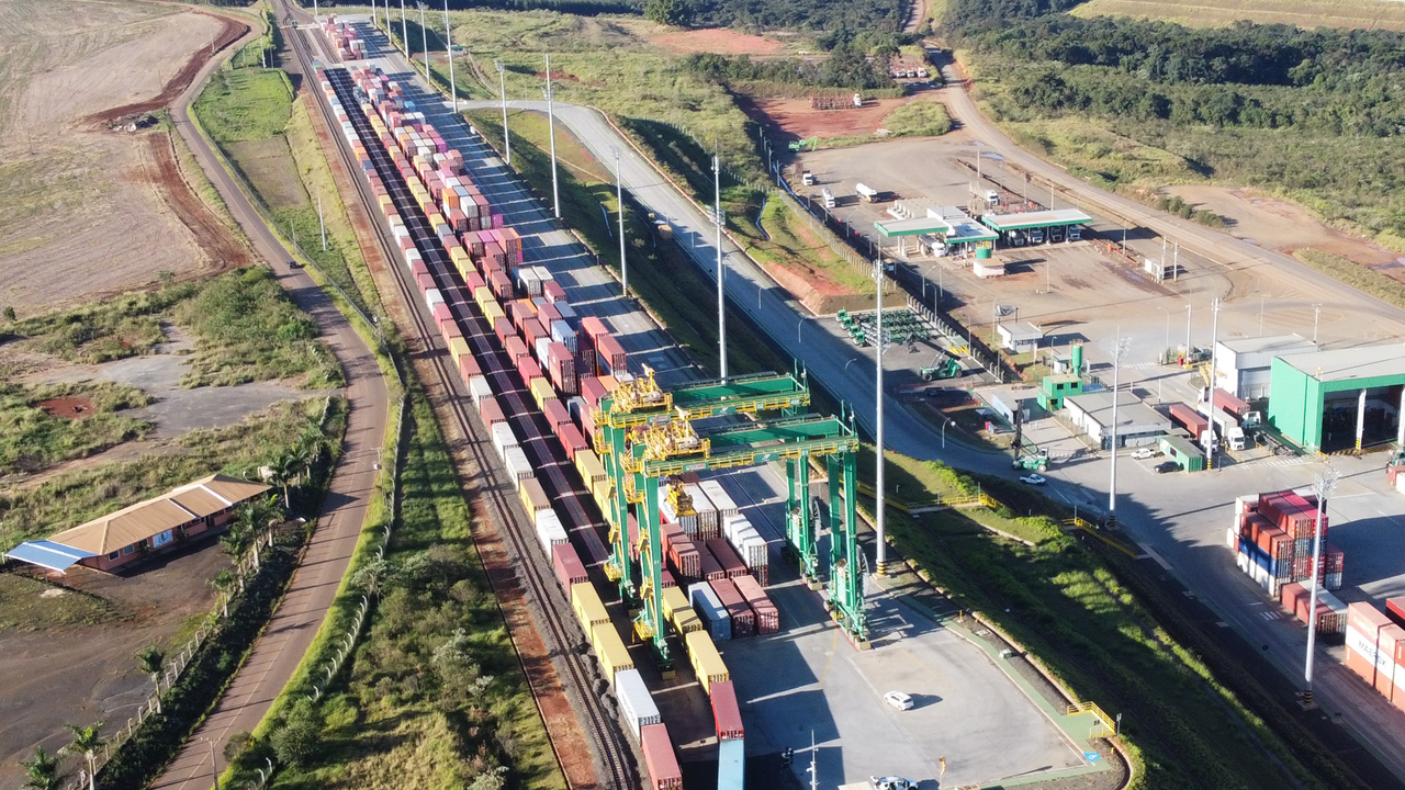 Klabin eleva uso da ferrovia e movimenta 60 mil toneladas de celulose em maio