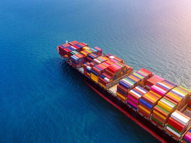 Disputa comercial entre EUA e China pressiona fretes e mercado global