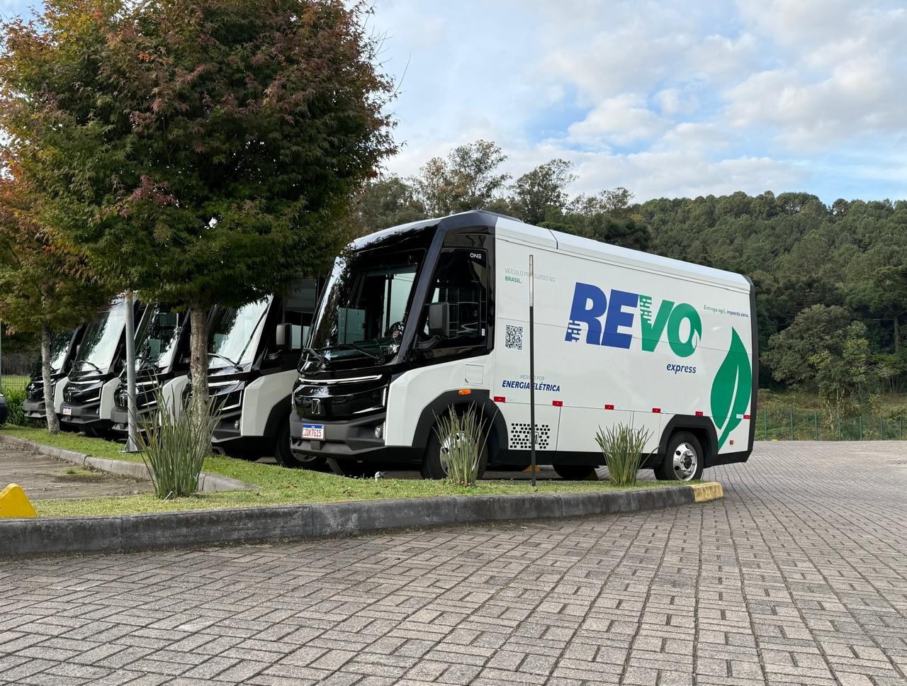 Frota elétrica da Revo começa a operar na Serra Gaúcha com foco em redução de CO₂